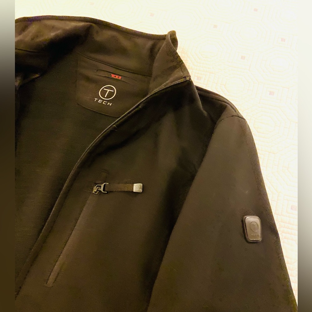 SALE-Tumi Tech sleek black jacket, M - Picture 6 of 15